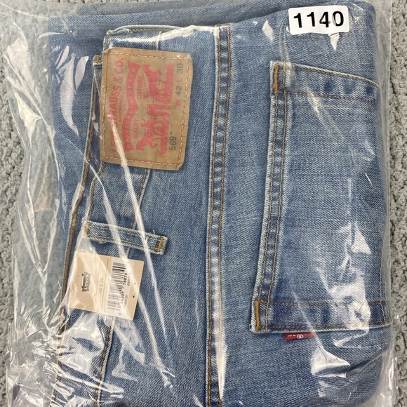 Levi's Men's 569 Loose Straight Fit Jeans  NWT  |  Size: 42 x 30 - Picture 14 of 14